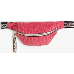 Tommy Jeans - Saszetka damska, różowy. Różowe saszetki damskie Tommy Jeans, w paski, z jeansu, bez dodatków. Za 359,95 zł.