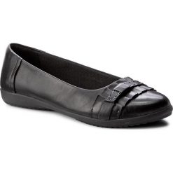 Półbuty CLARKS - Feya Island 261230484 Black Leather. Czarne półbuty damskie skórzane Clarks, na płaskiej podeszwie. W wyprzedaży za 219,00 zł.