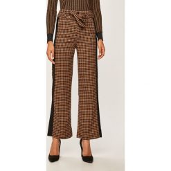 Scotch & Soda - Spodnie. Spodnie damskie Scotch & Soda, s, bez wzorów, z elastanu. W wyprzedaży za 239,90 zł.