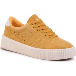 Sneakersy GOLA - Super Court Suede CLB016 Sun/Off White. Żółte półbuty damskie Gola, ze skóry. Za 359,00 zł.