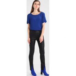 Bluzki asymetryczne: b.young FARHAN BLOUSE Bluzka sapphire blue