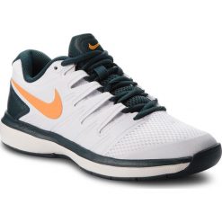 Buty NIKE - Air Zoom Prestige Cpt AA8026 180 White/Oragne Peel. Białe buty damskie do fitnessu Nike, ze skóry ekologicznej, bez zapięcia. W wyprzedaży za 469,00 zł.