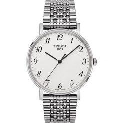RABAT ZEGAREK TISSOT Everytime Gent T109.410.11.032.00. Białe zegarki męskie marki TISSOT, ze stali. W wyprzedaży za 968,00 zł.