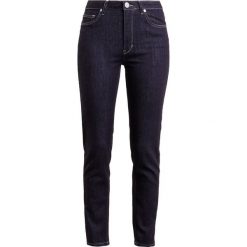 2nd Day NIKKI Jeansy Slim Fit rinse deinm. Niebieskie jeansy damskie relaxed fit marki 2nd Day, z bawełny. W wyprzedaży za 323,95 zł.