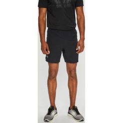 Under Armour - Szorty. Czarne spodenki i szorty męskie marki Under Armour, xl, z poliesteru, sportowe. W wyprzedaży za 149,90 zł.