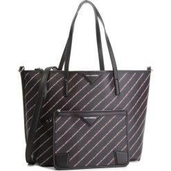 Torebka KARL LAGERFELD - 86KW3062 Black. Czarne torebki klasyczne damskie KARL LAGERFELD, bez wzorów, ze skóry ekologicznej, klasyczne, bez dodatków. Za 1129,00 zł.