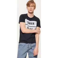 T-shirty męskie: T-shirt z napisem human made – Granatowy
