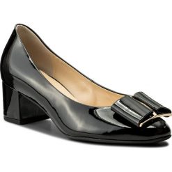 Półbuty HÖGL - 5-104084 Black 0100. Czarne creepersy damskie HÖGL, z lakierowanej skóry, na obcasie. W wyprzedaży za 329,00 zł.