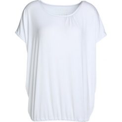 Topy sportowe damskie: Curare Yogawear WIDE Tshirt basic white