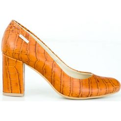 Czółenka na grubym obcasie z tłoczeniem - skóra naturalna - model 042 - kolor brąz przypalany. Szare czółenka damskie Zapato, na co dzień, bez wzorów, z jeansu, z okrągłym noskiem, bez obcasa, na obcasie. Za 319,00 zł.