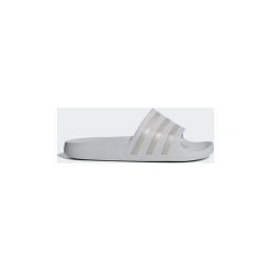 Klapki adidas Klapki adilette Aqua. Szare klapki damskie Adidas, bez wzorów. Za 79,95 zł.
