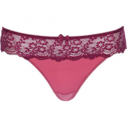 Stringi "Crema" w kolorze jagodowym. Czerwone stringi damskie marki LASCANA, w koronkowe wzory, z koronki. W wyprzedaży za 54,95 zł.
