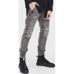 Joggery slim - Jasny szary. Szare spodnie męskie Cropp, m, bez wzorów, z jeansu. Za 149,99 zł.