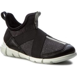 Sneakersy ECCO - Intrinsic Sneaker 70507254610 Black/Black/White. Czarne półbuty dziewczęce ecco, bez zapięcia. W wyprzedaży za 189,00 zł.