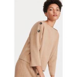 Sweter z guzikami na ramionach - Beżowy. Brązowe swetry damskie Reserved, m, bez wzorów, bez rękawów, bez kaptura. W wyprzedaży za 49,99 zł.