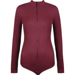 Guess Body. Bluzki damskie Guess, z aplikacjami, z tkaniny, bez kołnierzyka, z długim rękawem. Za 219,00 zł.