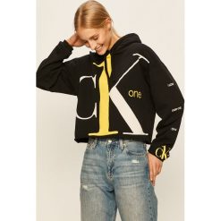Calvin Klein Jeans - Bluza One. Czarne bluzy damskie Calvin Klein Jeans, s, z nadrukiem, z bawełny, bez rękawów, z kapturem. Za 449,90 zł.