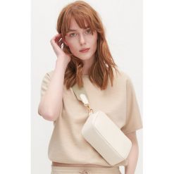 Bluza z krótkim rękawem - Beżowy. Brązowe bluzy damskie Reserved, s, bez wzorów, z krótkim rękawem, krótkie, bez kaptura. Za 59,99 zł.