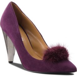 Półbuty SOLO FEMME - 34302-01-H95/000-04-00 Śliwkowy. Fioletowe półbuty damskie Solo Femme, z aplikacjami, ze skóry, eleganckie, bez obcasa, na obcasie, bez zapięcia. W wyprzedaży za 249,00 zł.