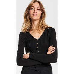 Cienki sweter - Czarny. Czarne swetry damskie Reserved, s, bez wzorów, bez rękawów, bez kaptura. W wyprzedaży za 49,99 zł.