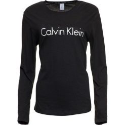 Calvin Klein koszulka damska L/S Crew Neck QS6164E M czarny. Czarne koszulki damskie Calvin Klein, s, bez wzorów, bez kołnierzyka. Za 189,00 zł.