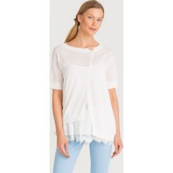 SWETER LE COEUR Twinset. Białe swetry damskie Twinset, s, w koronkowe wzory, z koronki, bez rękawów, bez kaptura. Za 377,40 zł.