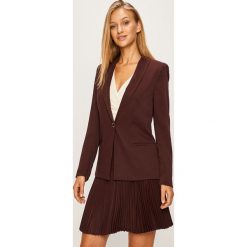 Marciano Guess - Żakiet. Brązowe kamizelki damskie MARCIANO GUESS, z aplikacjami, z elastanu. W wyprzedaży za 649,90 zł.
