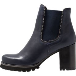 Weekend Ankle boot cathay nuit. Niebieskie botki damskie skórzane marki Weekend. Za 739,00 zł.