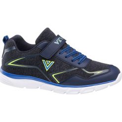 Granatowe sneakersy chłopięce Venice z neonowym logo Venice granatowe. Niebieskie trampki chłopięce Venice, bez wzorów, z materiału, sportowe, bez zapięcia. Za 119,90 zł.