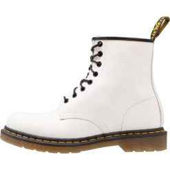 Botki damskie lity: Dr. Martens 1460 8 EYE Botki sznurowane white