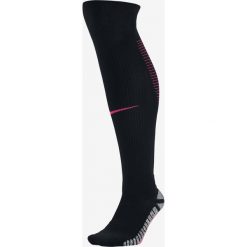 Skarpetogetry piłkarskie: GETRY NIKE GRIP STRIKE LIGHT WEIGHT CREW (SX5087-015)