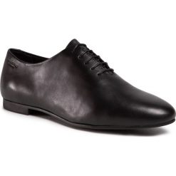 Półbuty VAGABOND - Eliza 4918-001-20 Black. Czarne półbuty damskie Vagabond, na co dzień, bez wzorów, ze skóry, bez obcasa, na obcasie, bez zapięcia. W wyprzedaży za 239,00 zł.