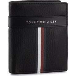 Mały Portfel Męski TOMMY HILFIGER - Corporate Leather Ns Trifold AM0AM04812 002. Czarne portfele męskie TOMMY HILFIGER, bez wzorów, ze skóry. Za 359,00 zł.