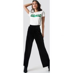 Rut&Circle Aksamitne spodnie - Black. Czarne spodnie z wysokim stanem Rut&Circle, z materiału. Za 161,95 zł.