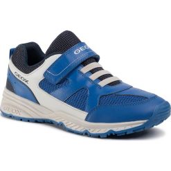 Sneakersy GEOX - J Bernie A J0211A 0FE14 CK41L D Royal/Lt Grey. Niebieskie trampki chłopięce Geox, bez wzorów, ze skóry ekologicznej, na rzepy. W wyprzedaży za 179,00 zł.