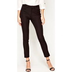 Jeansy Skinny Fit TOMMY HILFIGER Ess Gabardine WW0WW27874. Czarne jeansy damskie TOMMY HILFIGER. W wyprzedaży za 419,00 zł.