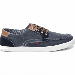 XTI Męskie tenisówki 49620 Navy (rozmiar 42). Niebieskie trampki męskie Xti, bez wzorów, na sznurówki. W wyprzedaży za 177,00 zł.