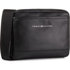 Saszetka TOMMY HILFIGER - Casual Leather Crossbody AM0AM05046 BDS. Czarne torby męskie skórzane TOMMY HILFIGER, bez wzorów, ze skóry, młodzieżowe. Za 579,00 zł.