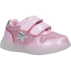 Różowe buty sportowe brokatowe na rzepy ze skórzaną wkładką casu f-731. Różowe buty dziewczęce sportowe Casu, bez wzorów, na rzepy. Za 89,99 zł.