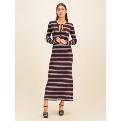 Sukienka dzianinowa TOMMY HILFIGER ZENDAYA Lurex Stripe WW0WW26156. Fioletowe sukienki damskie TOMMY HILFIGER, bez wzorów, z bawełny, bez kołnierzyka, bez rękawów. W wyprzedaży za 579,00 zł.