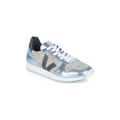 Buty Veja HOLIDAY LT. Niebieskie trampki i tenisówki damskie marki Veja, bez wzorów, bez zapięcia. Za 407,20 zł.