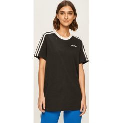 Adidas - T-shirt. Czarne topy damskie Adidas, s, z aplikacjami, z bawełny, casualowe, z okrągłym kołnierzem. W wyprzedaży za 79,90 zł.