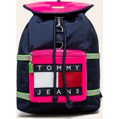 Tommy Jeans - Plecak. Niebieskie plecaki damskie Tommy Jeans, bez wzorów, z poliesteru. Za 559,90 zł.