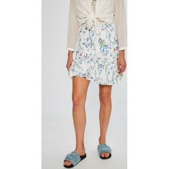 Answear - Spódnica Stripes Vibes. Spódniczki damskie ANSWEAR. W wyprzedaży za 49,90 zł.