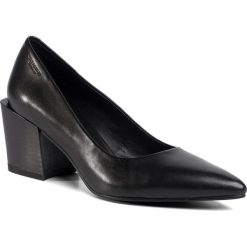 Półbuty VAGABOND - Adrianna 4909-101-20 Black. Czarne półbuty damskie Vagabond, bez wzorów, ze skóry, bez obcasa, na obcasie, bez zapięcia. Za 449,00 zł.