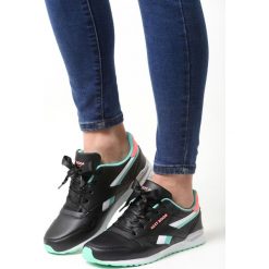 Czarno-Miętowe Buty Sportowe Inclination. Czarne buty sportowe damskie Born2be, bez wzorów, z satyny, sportowe. Za 79,99 zł.