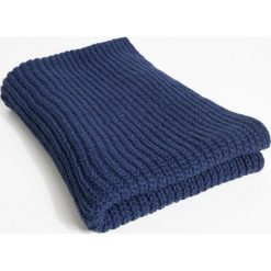 Simple - Komin. Niebieskie szaliki damskie Simple, z dzianiny. W wyprzedaży za 79,90 zł.