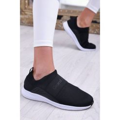 Damskie buty sportowe MERDOLA BLACK. Czarne buty sportowe damskie IVET, bez wzorów, sportowe, do biegania. W wyprzedaży za 109,00 zł.