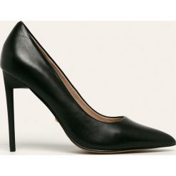Marciano Guess - Szpilki skórzane. Czarne szpilki MARCIANO GUESS, z aplikacjami, ze skóry, bez obcasa, na obcasie, bez zapięcia. W wyprzedaży za 499,90 zł.