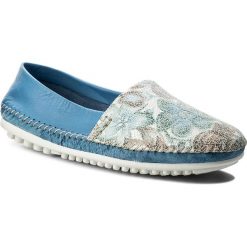 Półbuty LASOCKI D241. Białe półbuty damskie Lasocki, bez wzorów, ze skóry, bez obcasa, bez zapięcia. Za 149,99 zł.